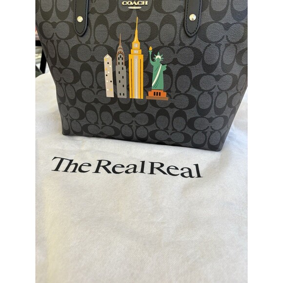 NWT Coach New York Skyline Monogram Zip Top Signature Tote Bag $325 MSRP - Picture 5 of 16